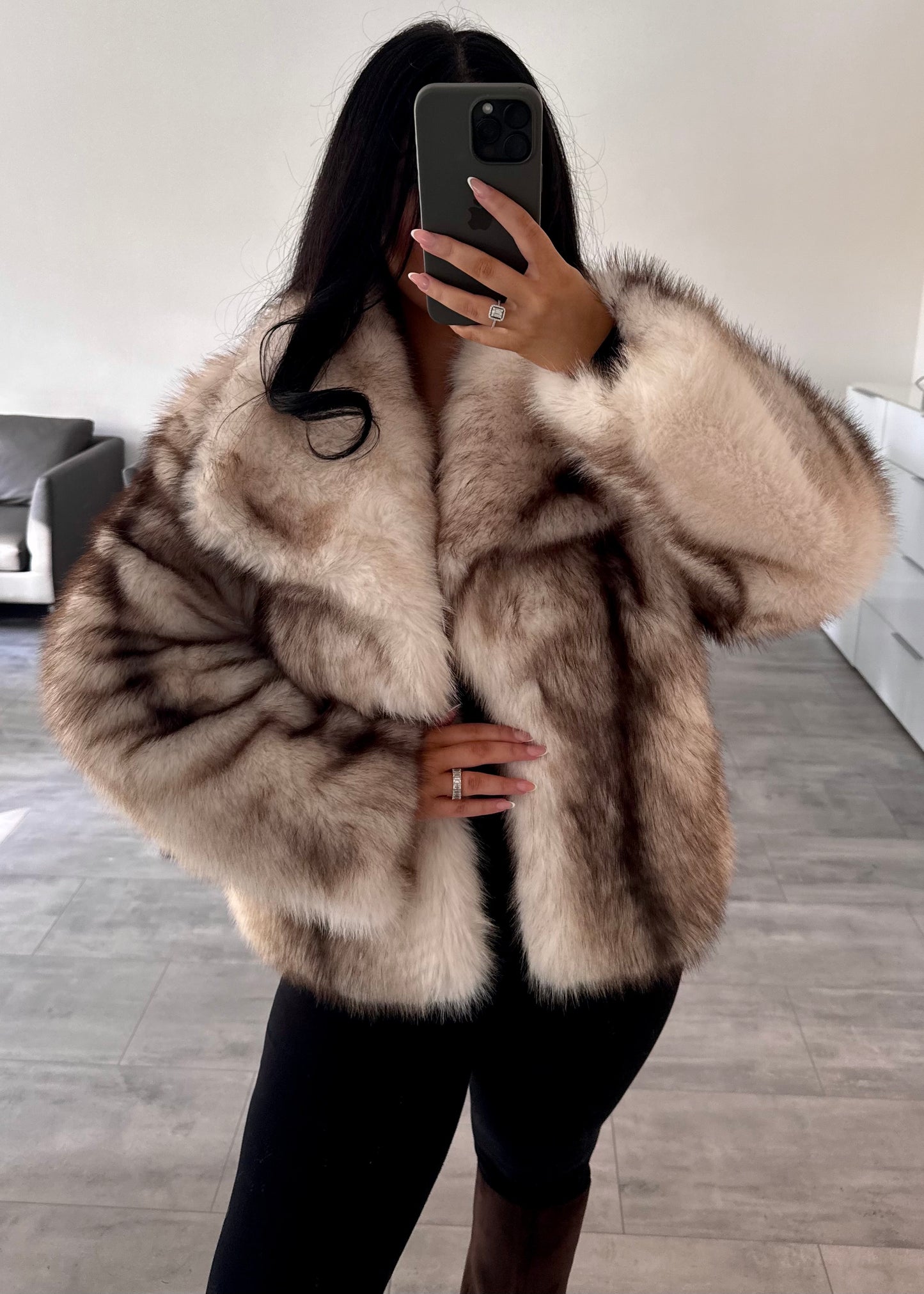 KUNSTFELLJACKE BELLA CREME – Miss Nova Damenmode