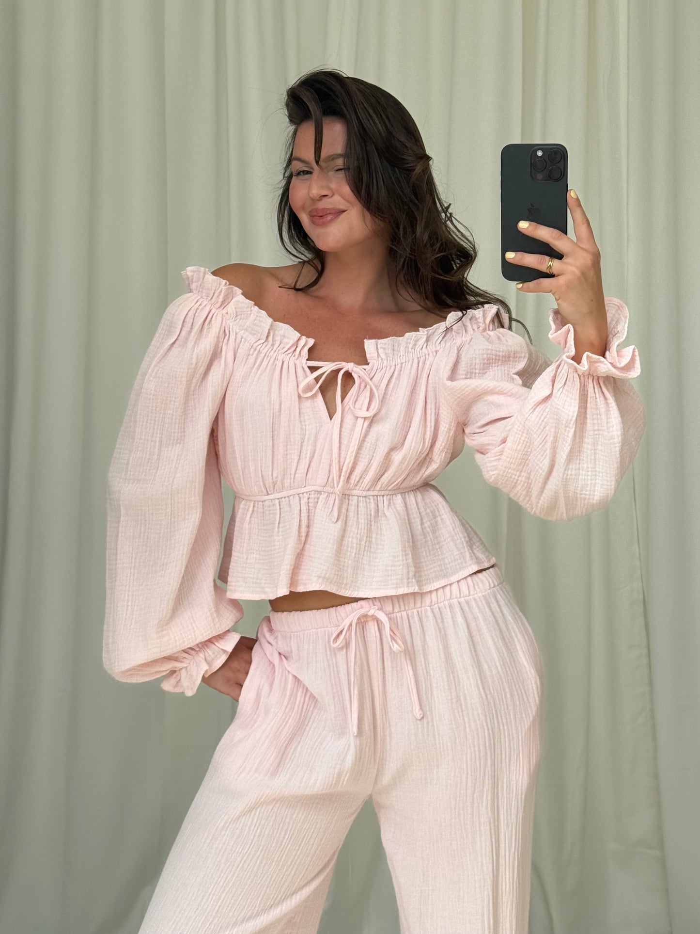 MUSSELIN BLUSE MARIE MIT RÜSCHEN UND SCHLEIFE