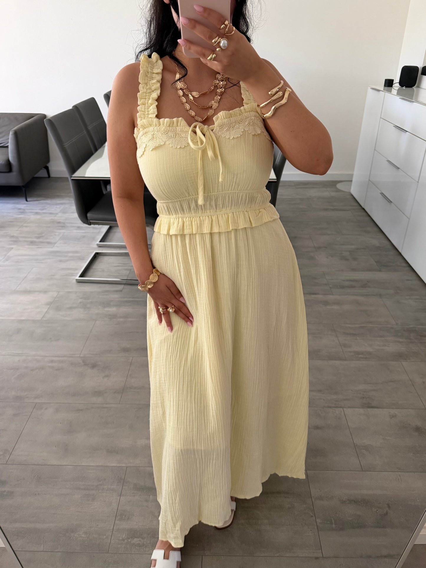 MUSSELIN KLEID MIT SPITZE ZİNAYA
