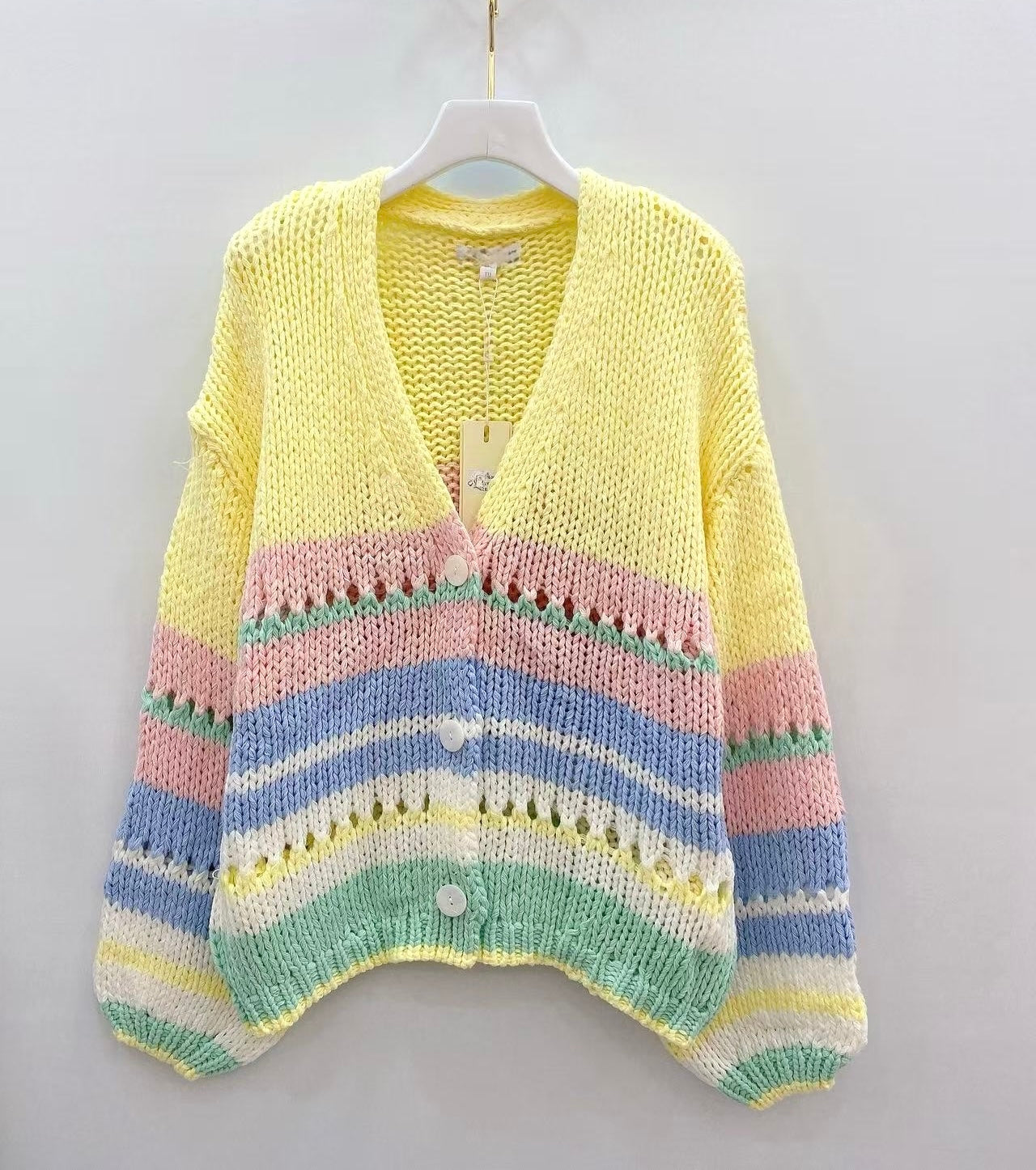 STRICKJACKE SKY – Miss Nova Damenmode