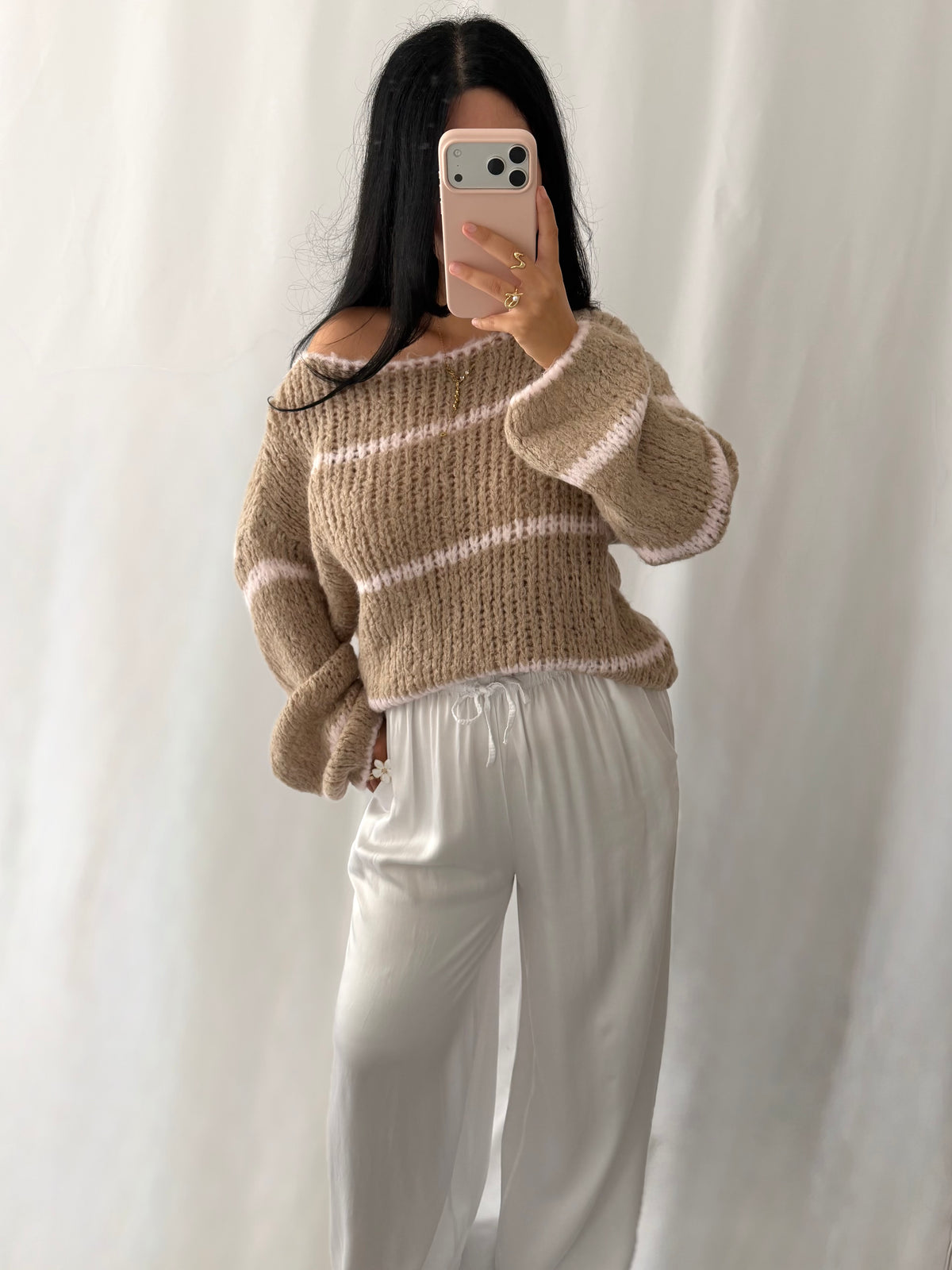 OFF-SHOULDER PULLOVER ELFI