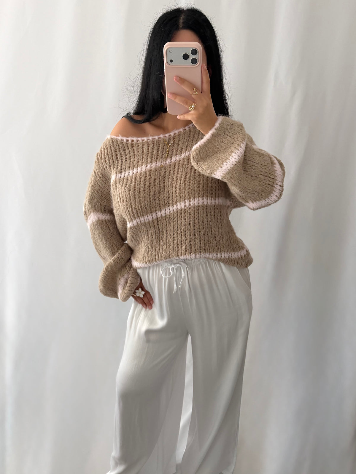 OFF-SHOULDER PULLOVER ELFI