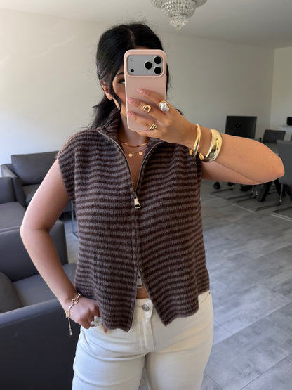 Kurzarm Zip Strickjacke Emilia Gestreift Detailansicht – MissNova