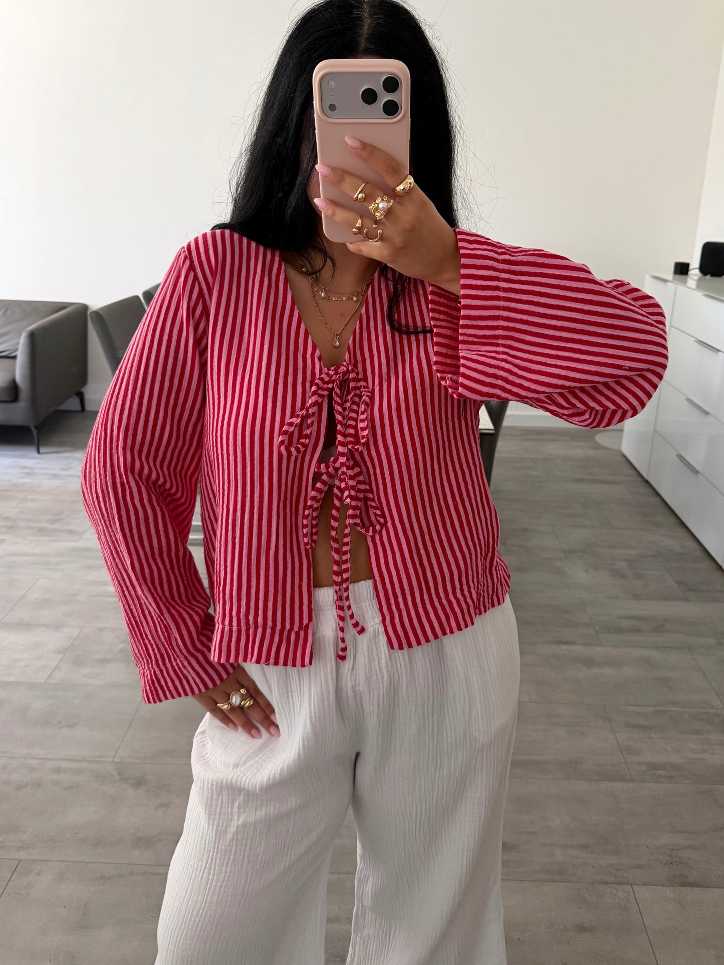 MUSSELIN BLUSE GESTREIFT MIT SCHLEIFEN FELINA – Musselin Bluse bei Missnova