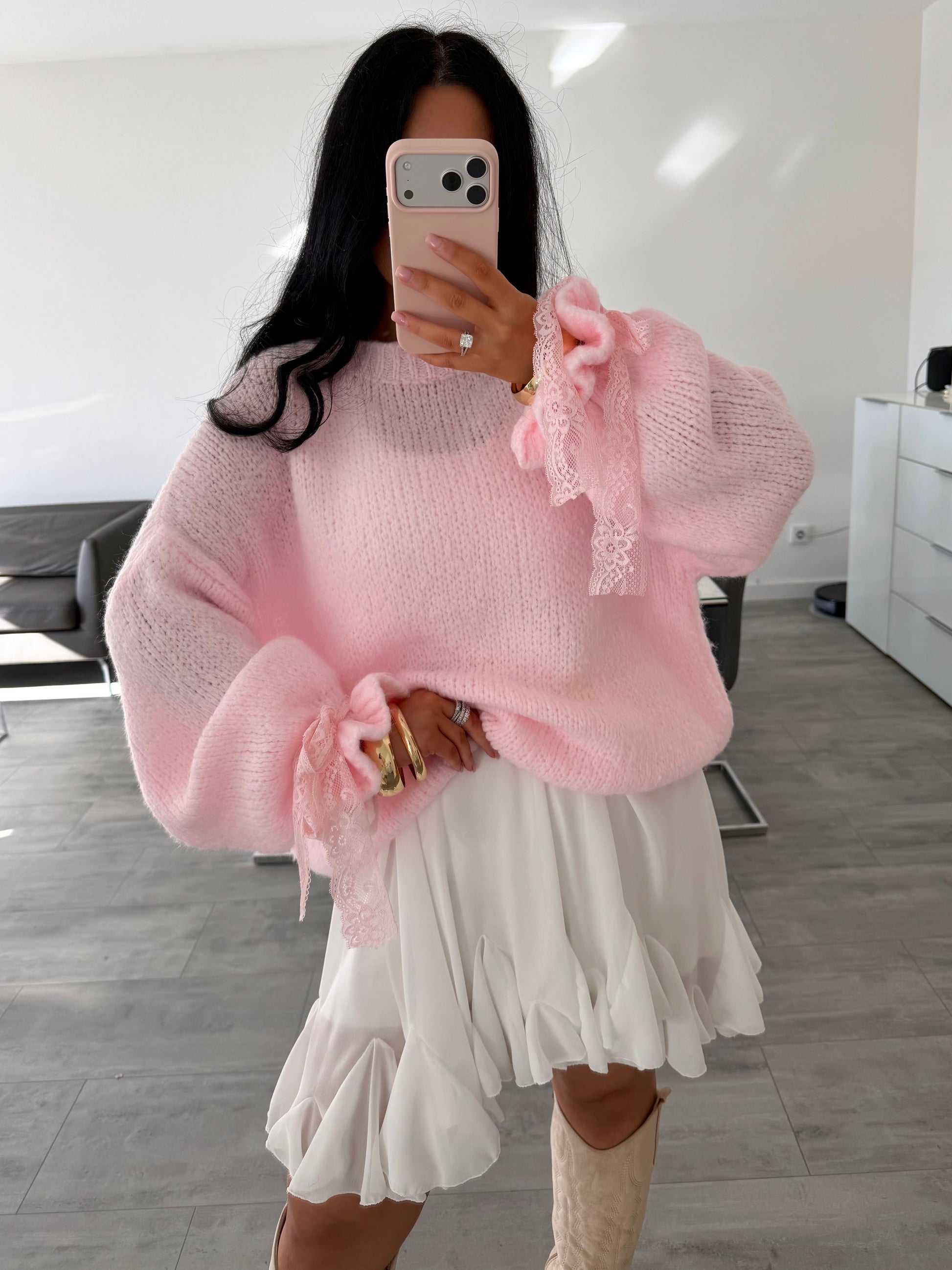 SOFT PULLOVER MIT SPITZENÄRMEL MARA – Miss Nova Damenmode