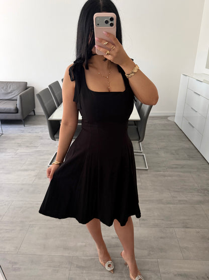 KLEID MIT SCHLEIFEN LYRA – Damenkleid bei Missnova