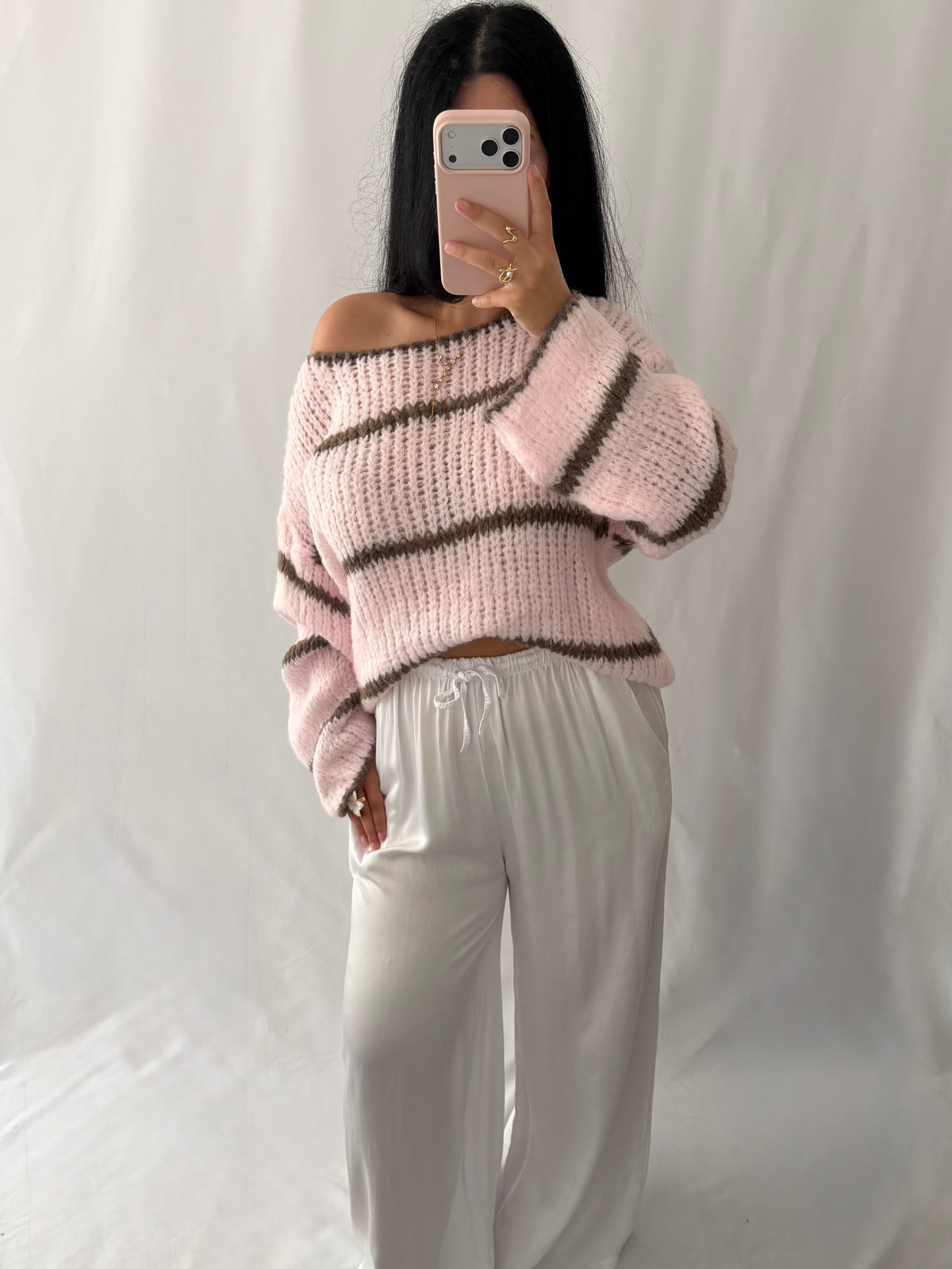 OFF-SHOULDER PULLOVER ELFI