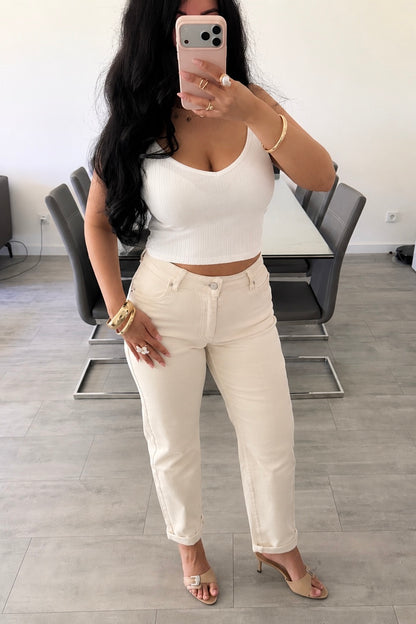 Stretch Mom Jeans Lana Beige Detailansicht – MissNova