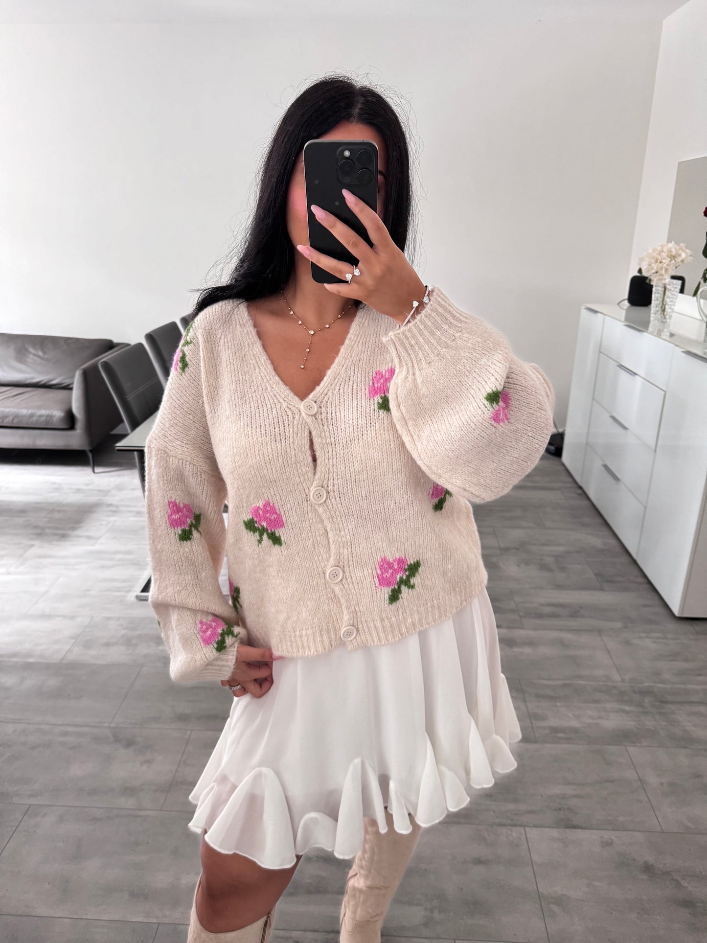 CARDIGAN ROSEMARY BEIGE – Miss Nova Damenmode