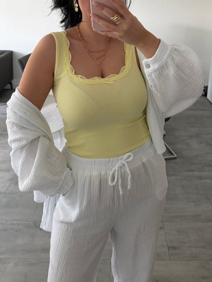 GERIPPTES TOP MIT SPITZE ALEXIA