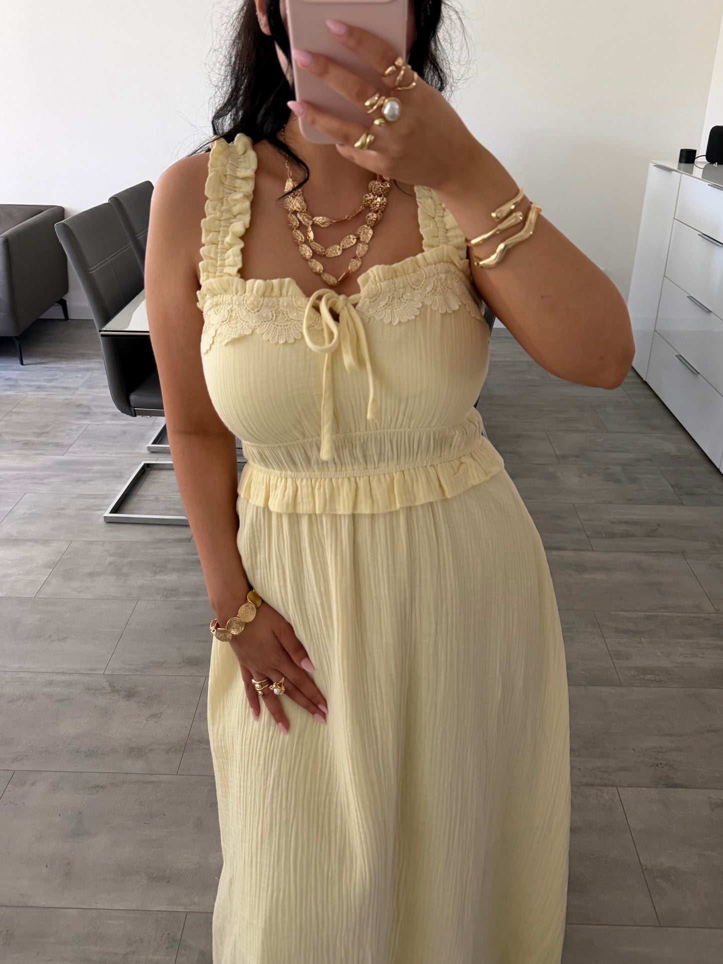 MUSSELIN KLEID MIT SPITZE ZİNAYA