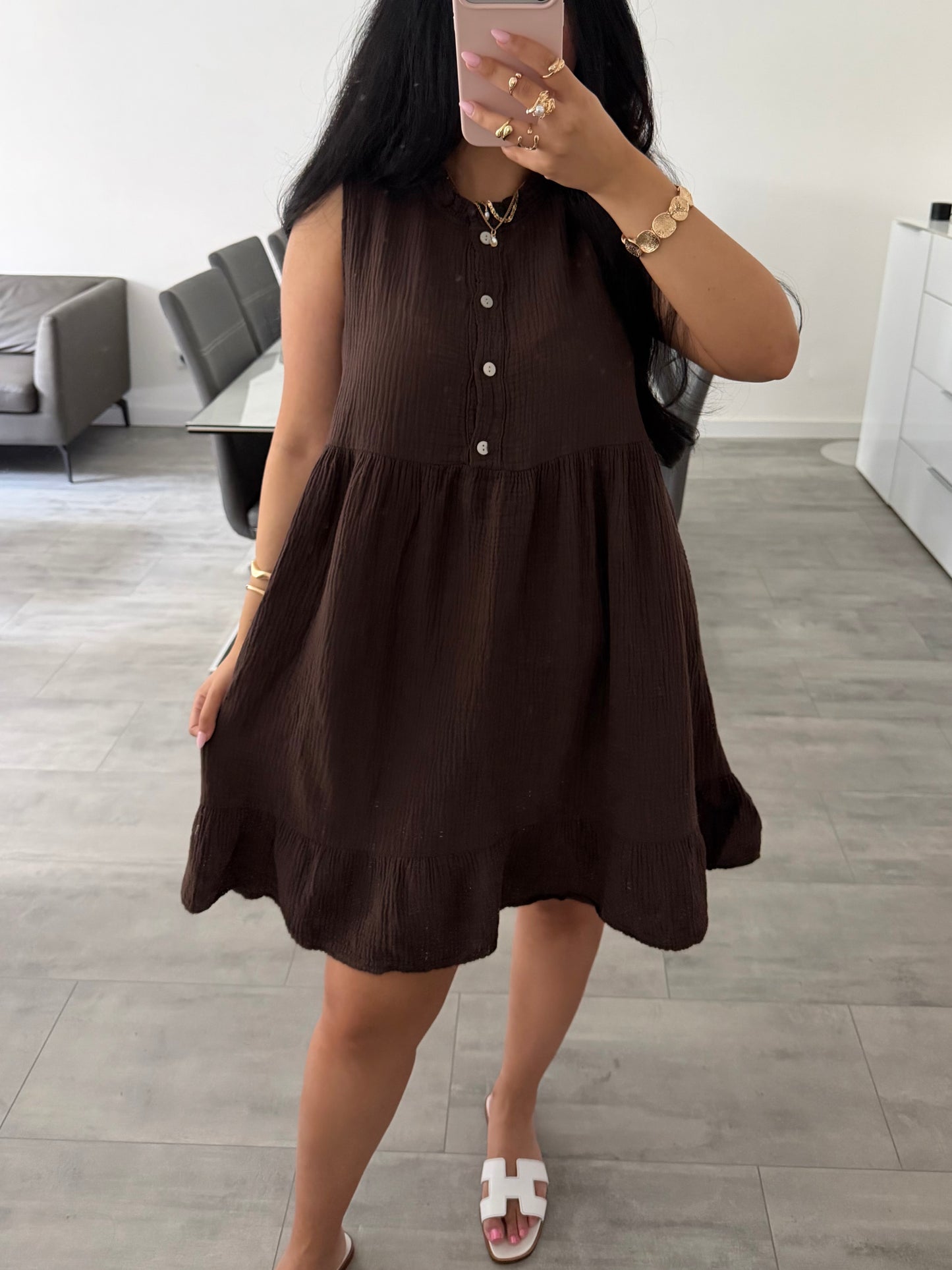 MUSSELIN KLEID MIT KNOPFLEISTE ERNA