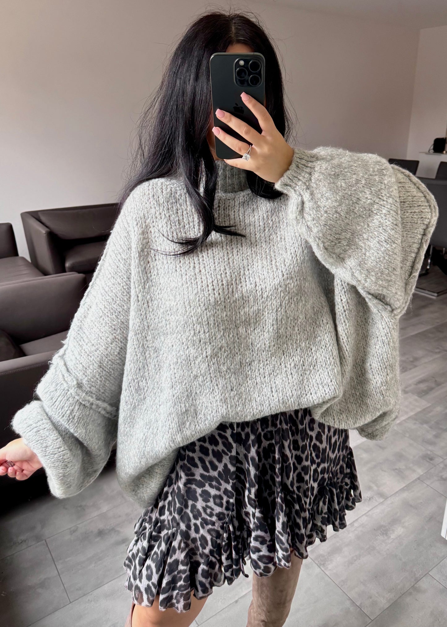 OVERSIZE PULLOVER FIONA GRAU
