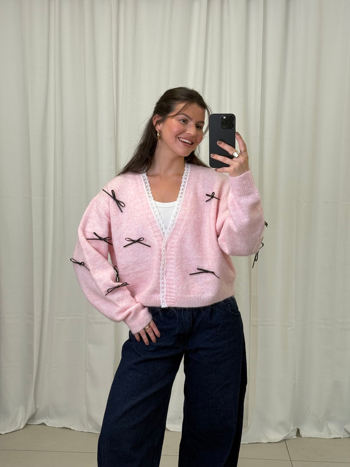 CARDIGAN LEDERSCHLEIFEN CELINE Ansicht 2 – Miss Nova Damenmode