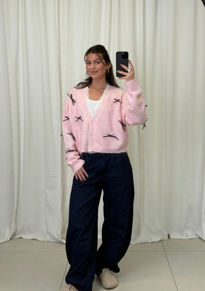 CARDIGAN LEDERSCHLEIFEN CELINE Ansicht 4 – Miss Nova Damenmode