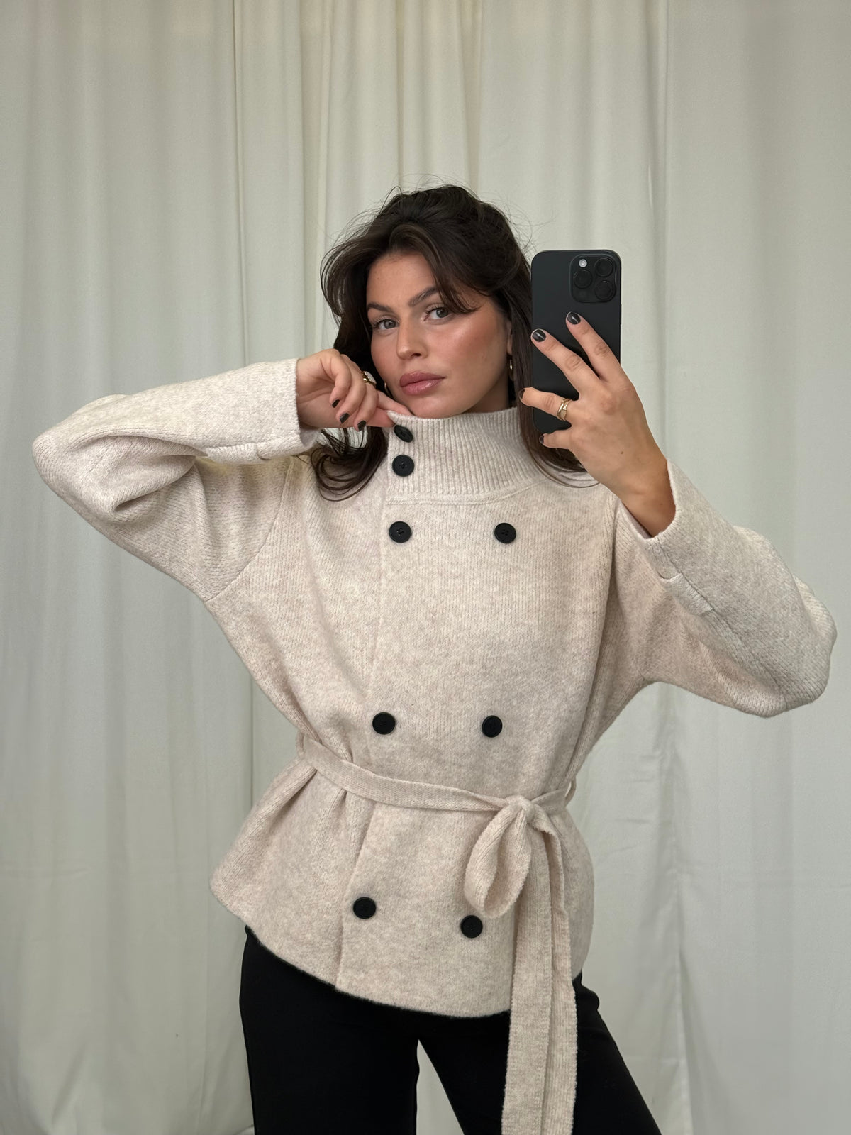 STRICKJACKE MIT BINDEGÜRTEL NOELLE