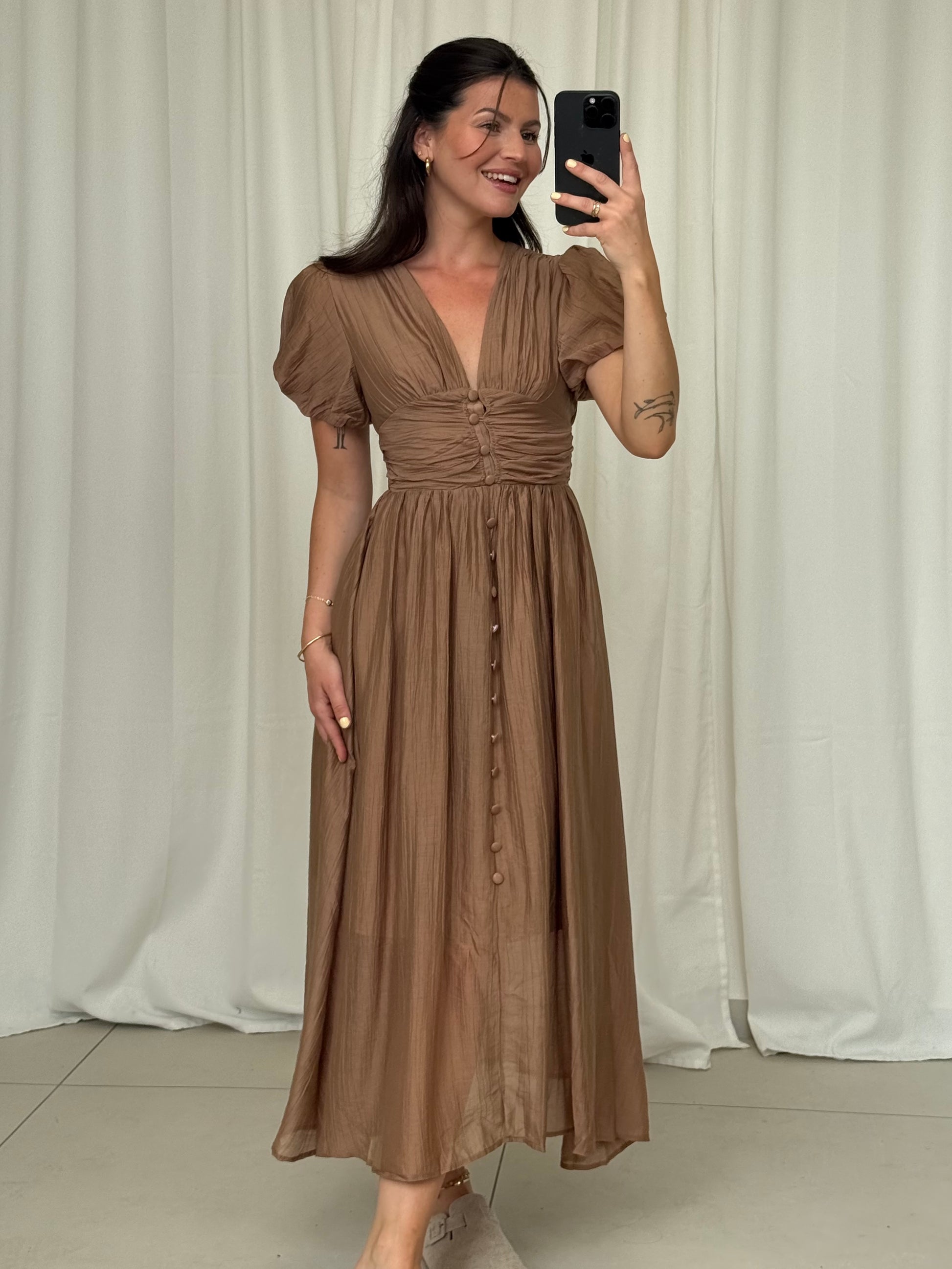 MAXIKLEID MIT KNOPFLEISTE ALVINA – Damenkleid bei Missnova