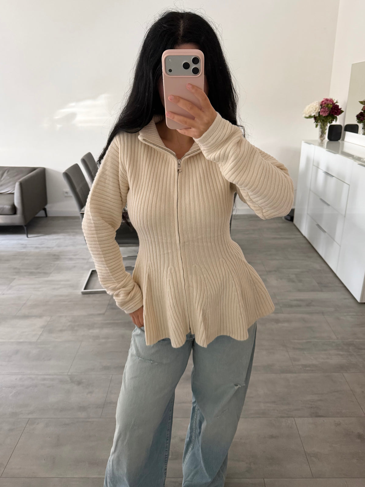 ZIP-STRICKJACKE TAILLIERT WILMA
