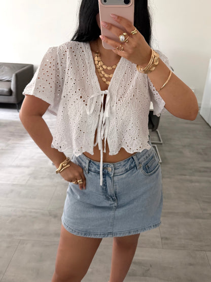 BAUMWOLLBLUSE MIT LOCHSTICKEREI ALESSIA