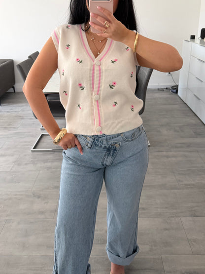 STRICKWESTE MIT BLUMENSTICKEREI LILLY – Miss Nova Damenmode