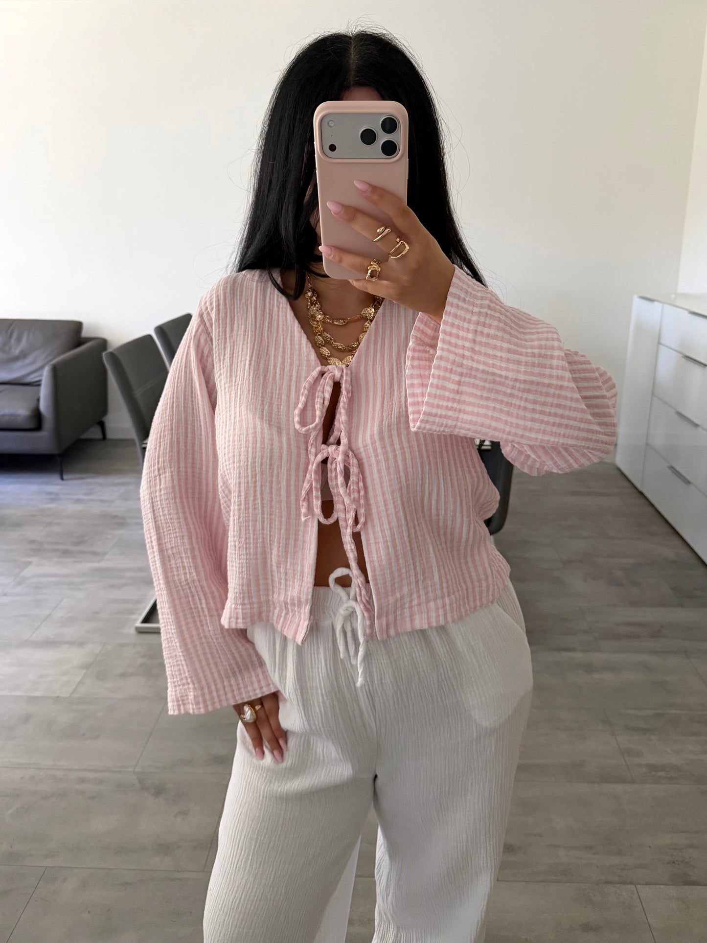 MUSSELIN BLUSE GESTREIFT MIT SCHLEIFEN FELINA – Musselin Bluse bei Missnova
