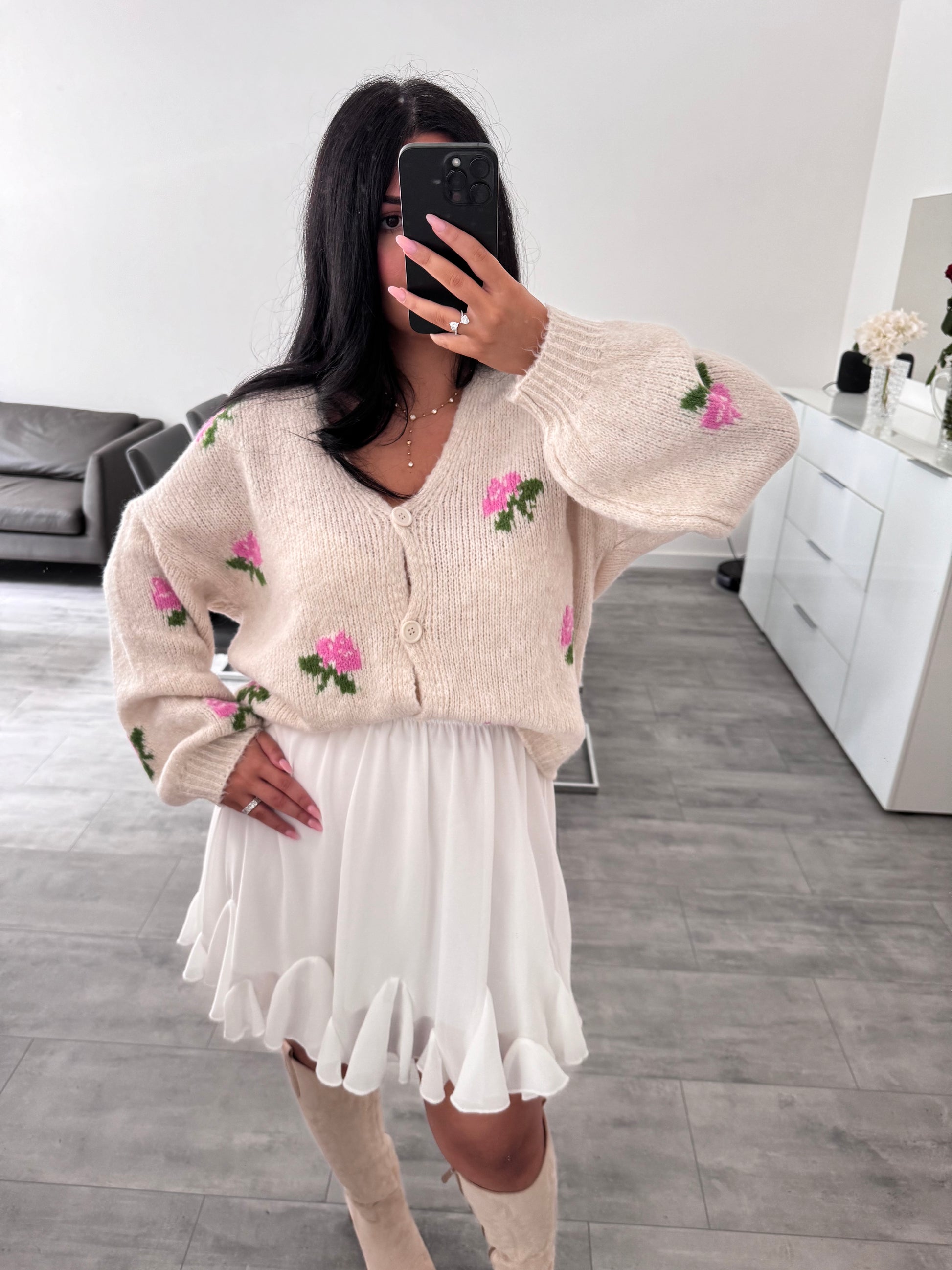 CARDIGAN ROSEMARY BEIGE – Miss Nova Damenmode