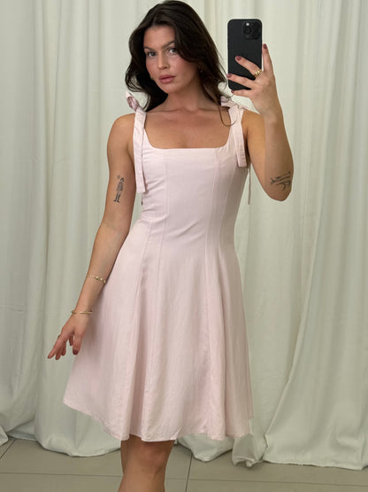 KLEID MIT SCHLEIFEN LYRA – Damenkleid bei Missnova