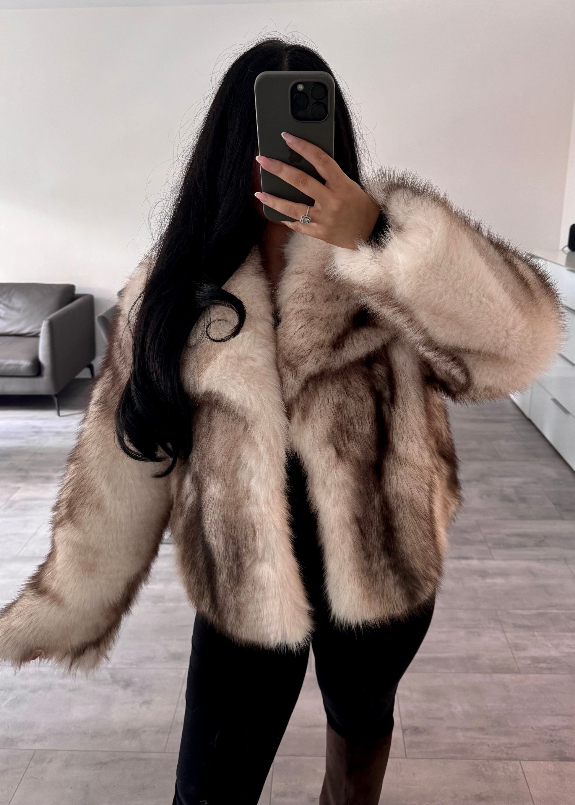 KUNSTFELLJACKE BELLA CREME – Miss Nova Damenmode