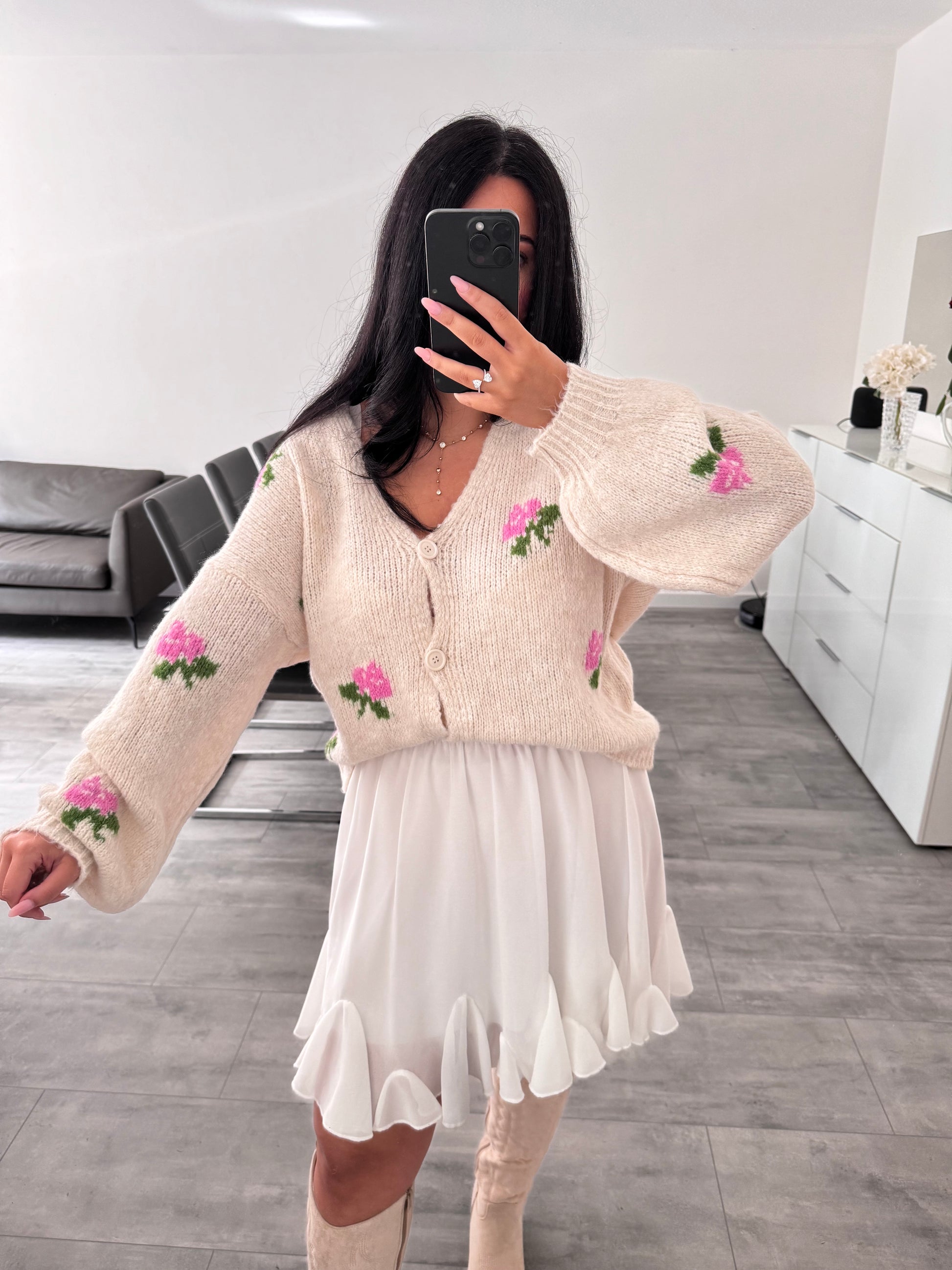 CARDIGAN ROSEMARY BEIGE – Miss Nova Damenmode
