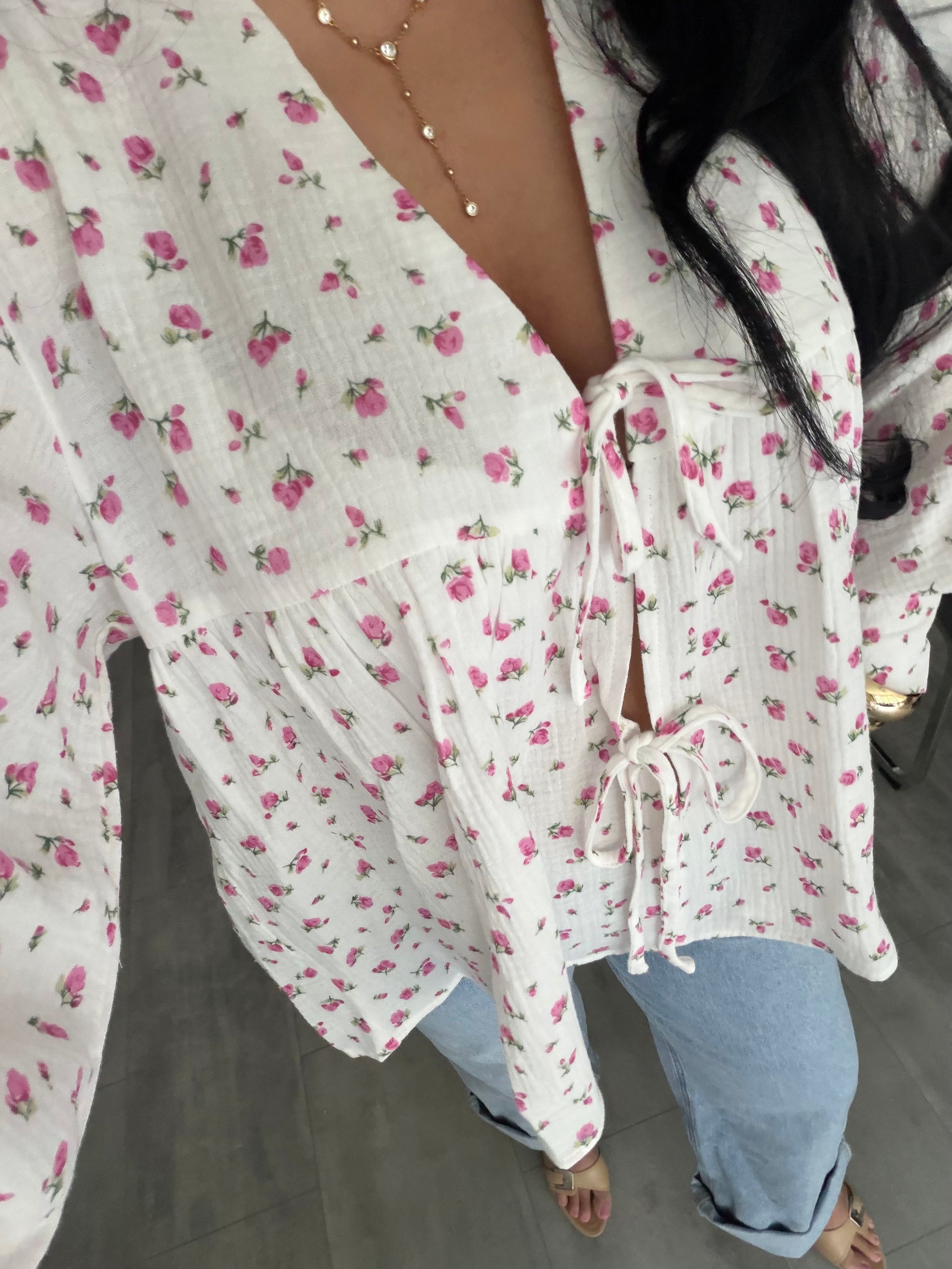 MUSSELIN BLUSE LIORA MIT BLÜMCHEN UND SCHLEIFEN – Musselin Mode Miss Nova