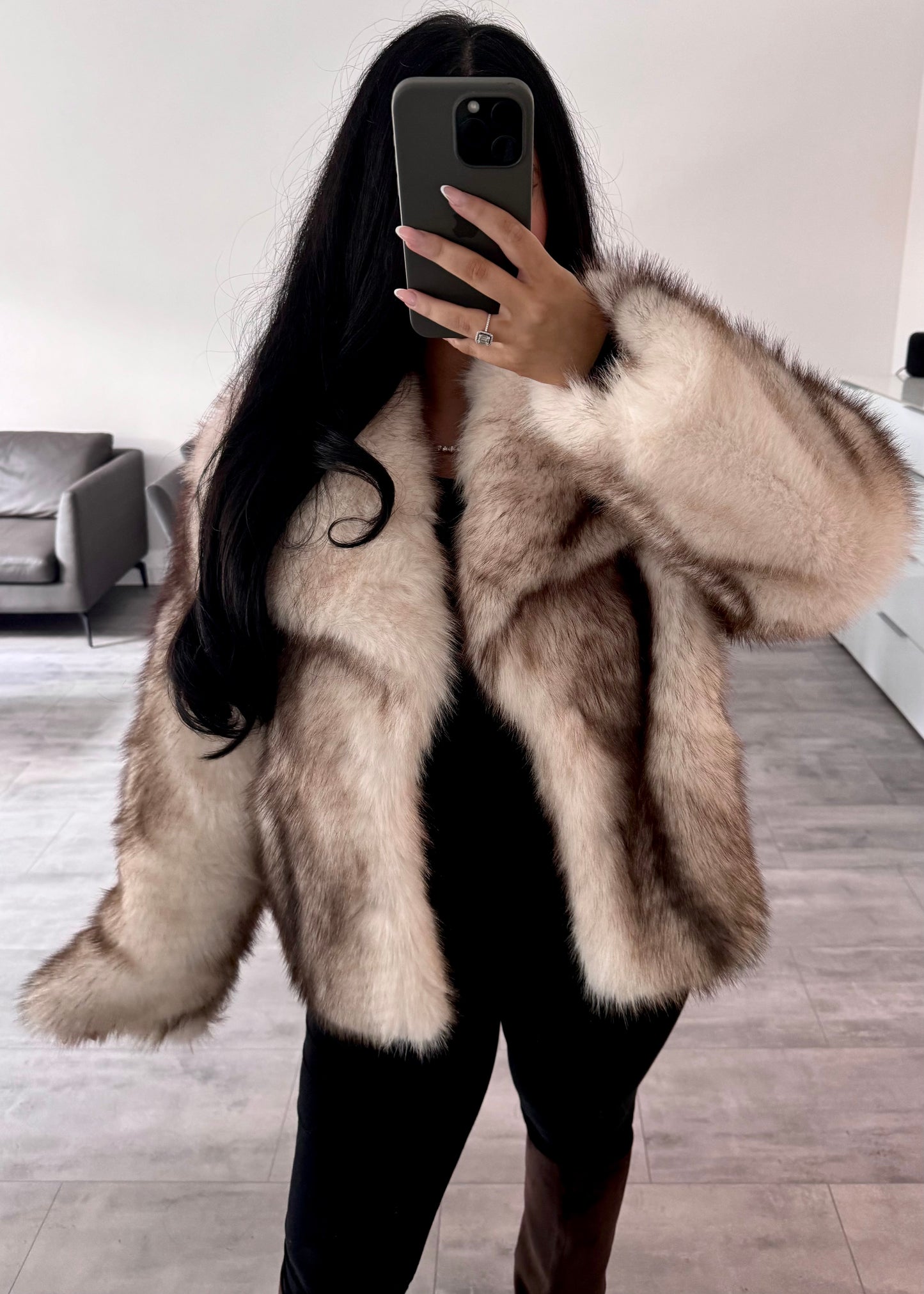 KUNSTFELLJACKE BELLA CREME – Miss Nova Damenmode