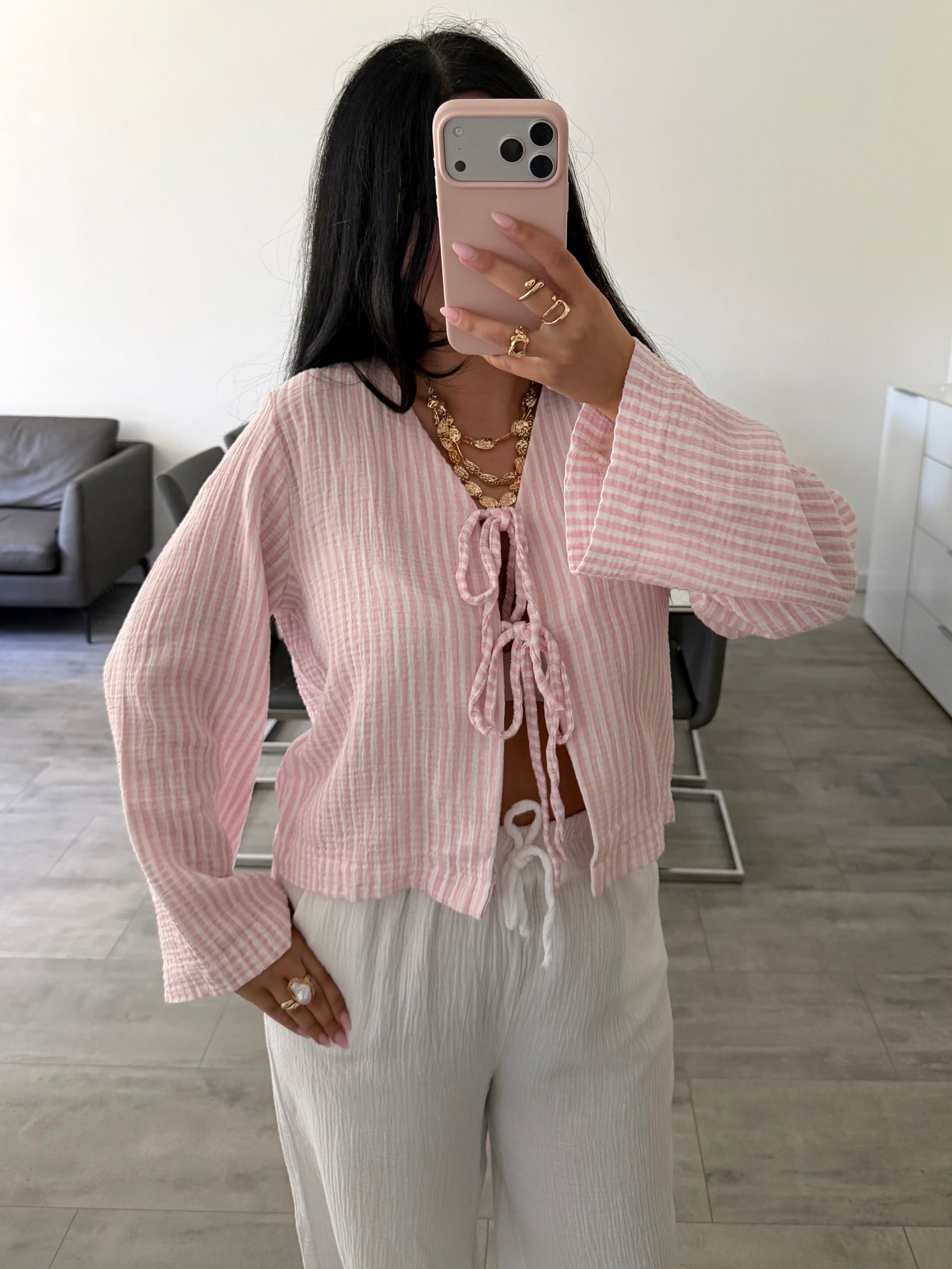 MUSSELIN BLUSE GESTREIFT MIT SCHLEIFEN FELINA – Musselin Bluse bei Missnova