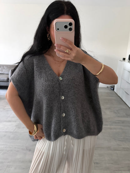 KURZARM STRICKJACKE LENI