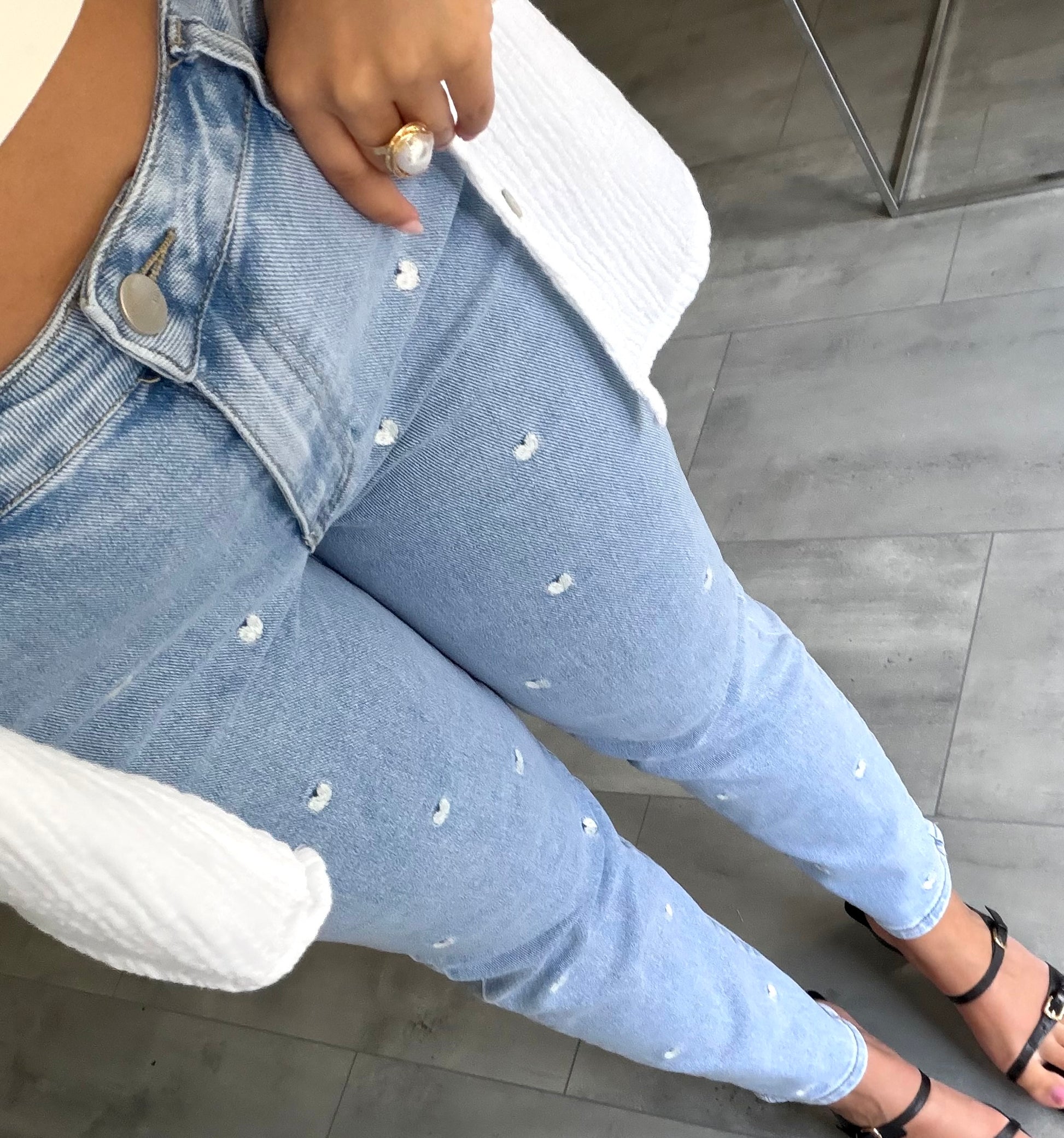 STRETCH MOM JEANS OLIVIA MIT BESTICKTEN HERZCHEN – Miss Nova Damenmode