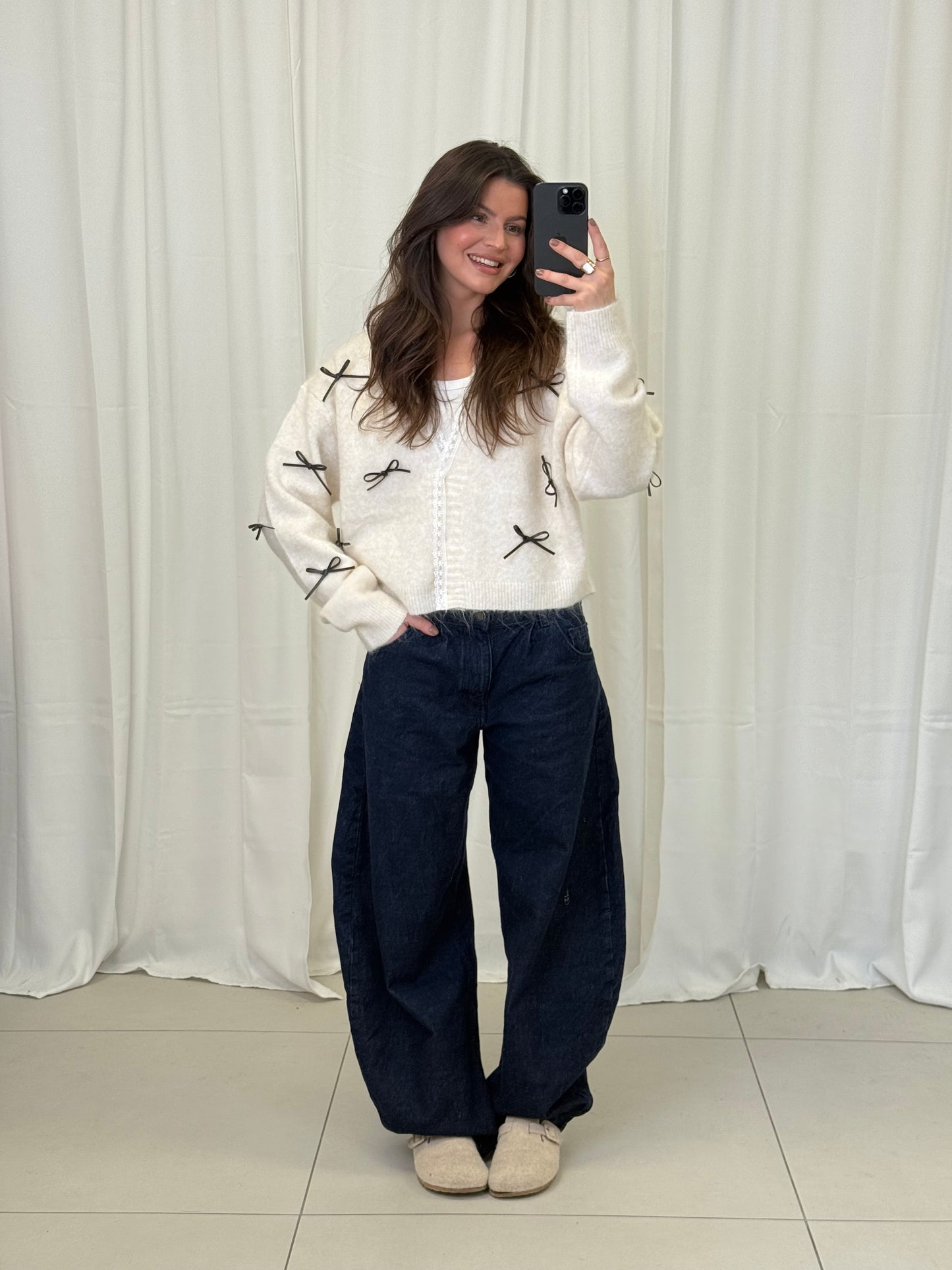 CARDIGAN LEDERSCHLEIFEN CELINE – Miss Nova Damenmode