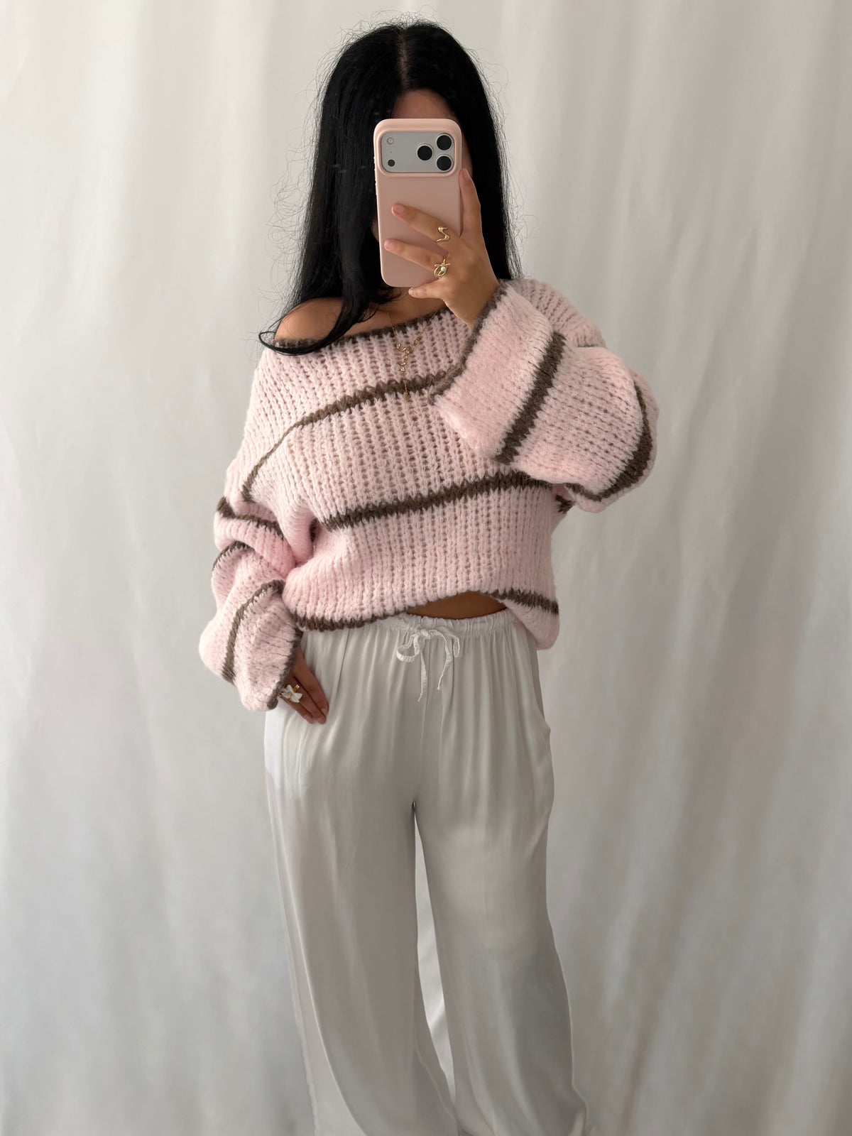 OFF-SHOULDER PULLOVER ELFI