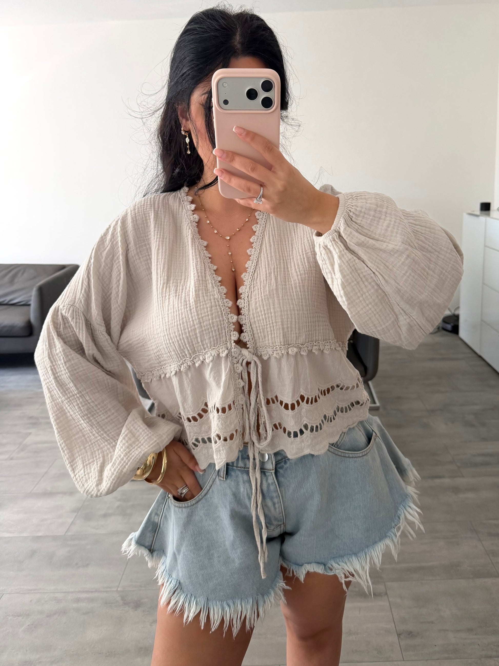 MUSSELIN BLUSE MIT SPITZE MALIA – Musselin Mode Miss Nova