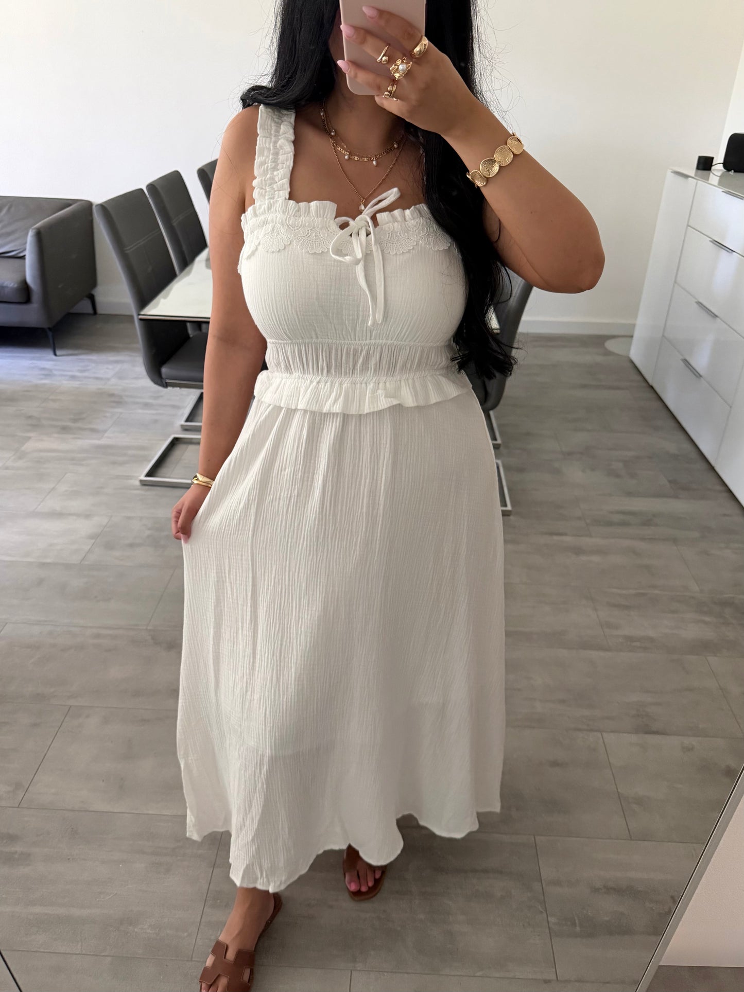 MUSSELIN KLEID MIT SPITZE ZİNAYA