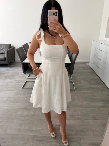 KLEID MIT SCHLEIFEN LYRA – Damenkleid bei Missnova