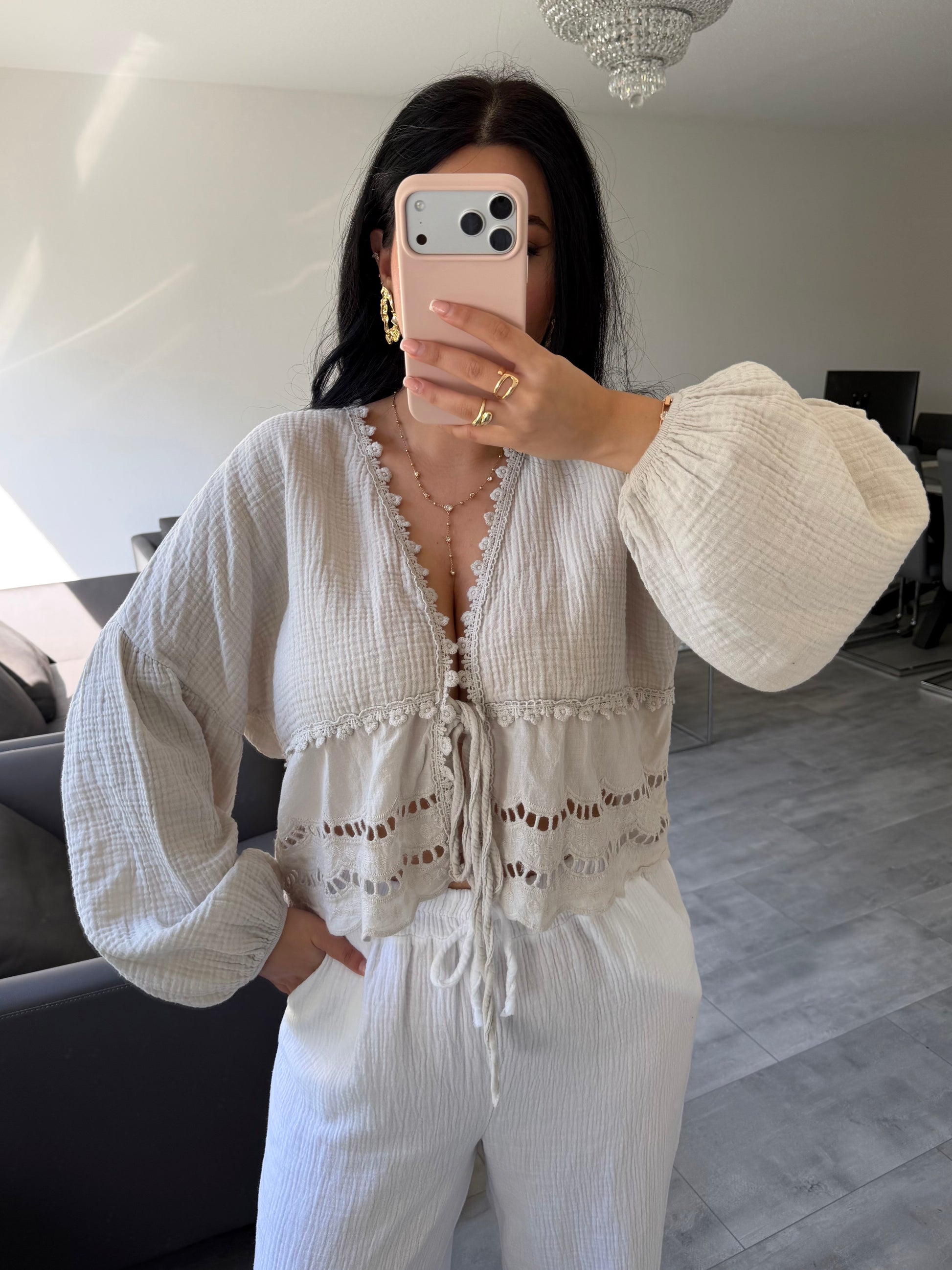 MUSSELIN BLUSE MIT SPITZE MALIA – Musselin Mode Miss Nova