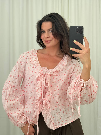 MUSSELIN RÜSCHEN BLUSE BLÜMCHENLIEBE – Musselin Mode Miss Nova