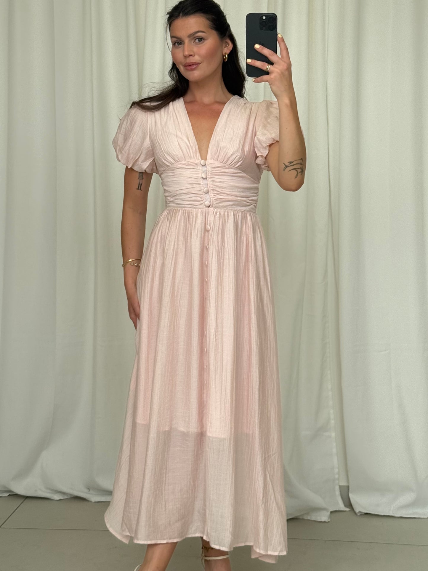 MAXIKLEID MIT KNOPFLEISTE ALVINA – Damenkleid bei Missnova