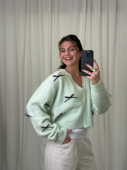 CARDIGAN LEDERSCHLEIFEN CELINE – Miss Nova Damenmode