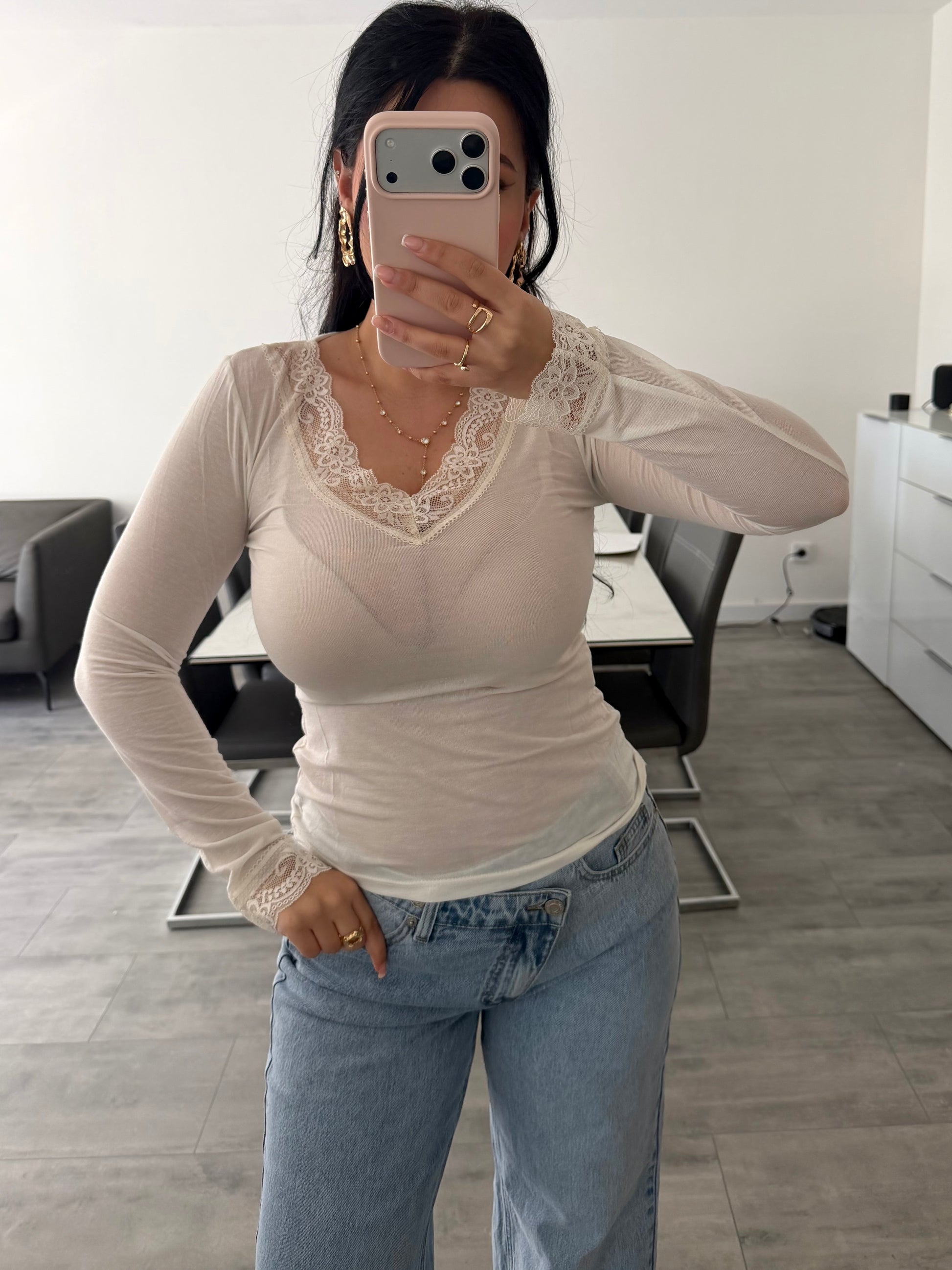 VISKOSE-KASCHMIR OBERTEIL MIT SPITZE – Miss Nova Damenmode