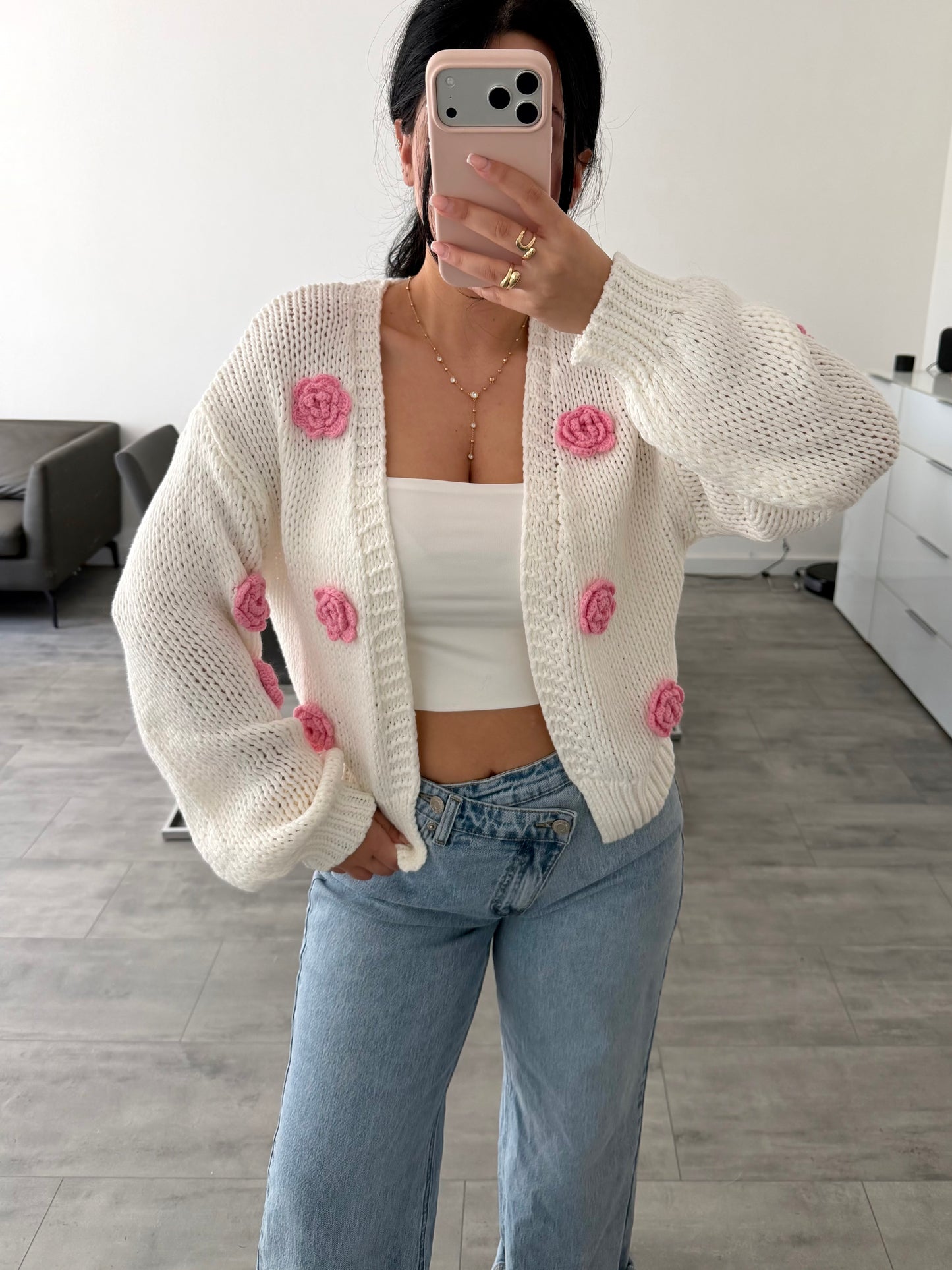 CARDIGAN MIT 3D- BLUMEN ROSY PINK – Miss Nova Damenmode