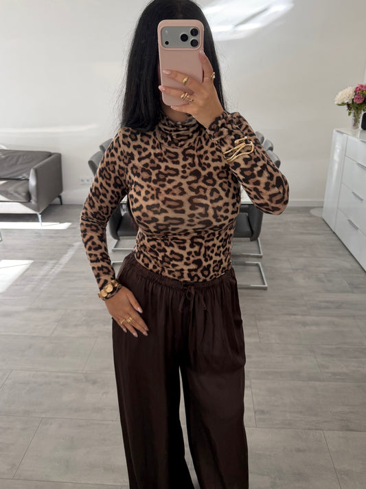 VISKOSE-KASCHMIR LONGSLEEVE MIT ROLLKRAGEN UND LEOPRINT Musselin kaufen | Miss Nova