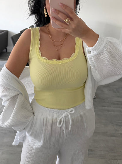 GERIPPTES TOP MIT SPITZE ALEXIA