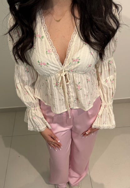 FLORALE BAUMWOLLBLUSE LEONORA MIT SPITZE