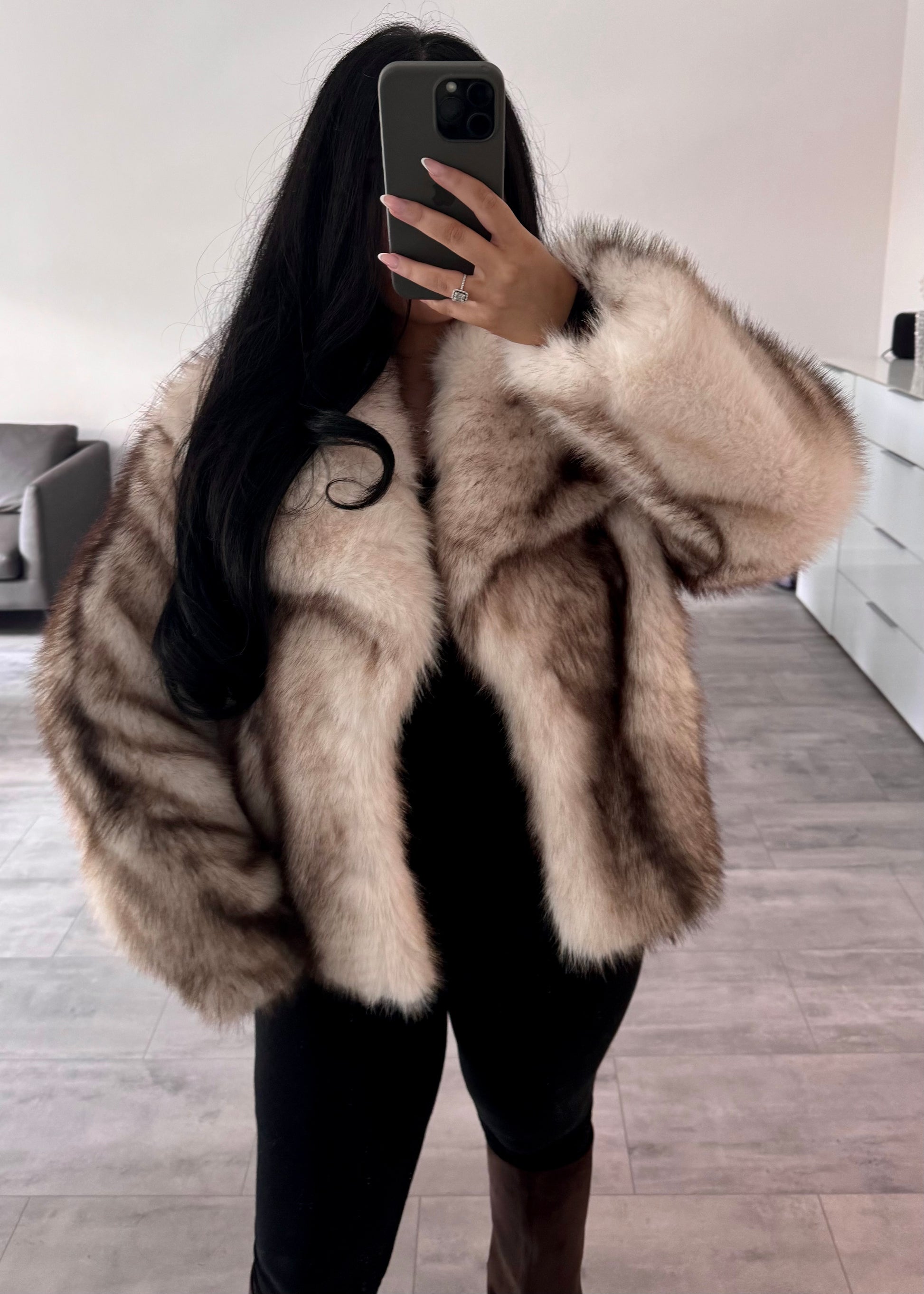 KUNSTFELLJACKE BELLA CREME – Miss Nova Damenmode