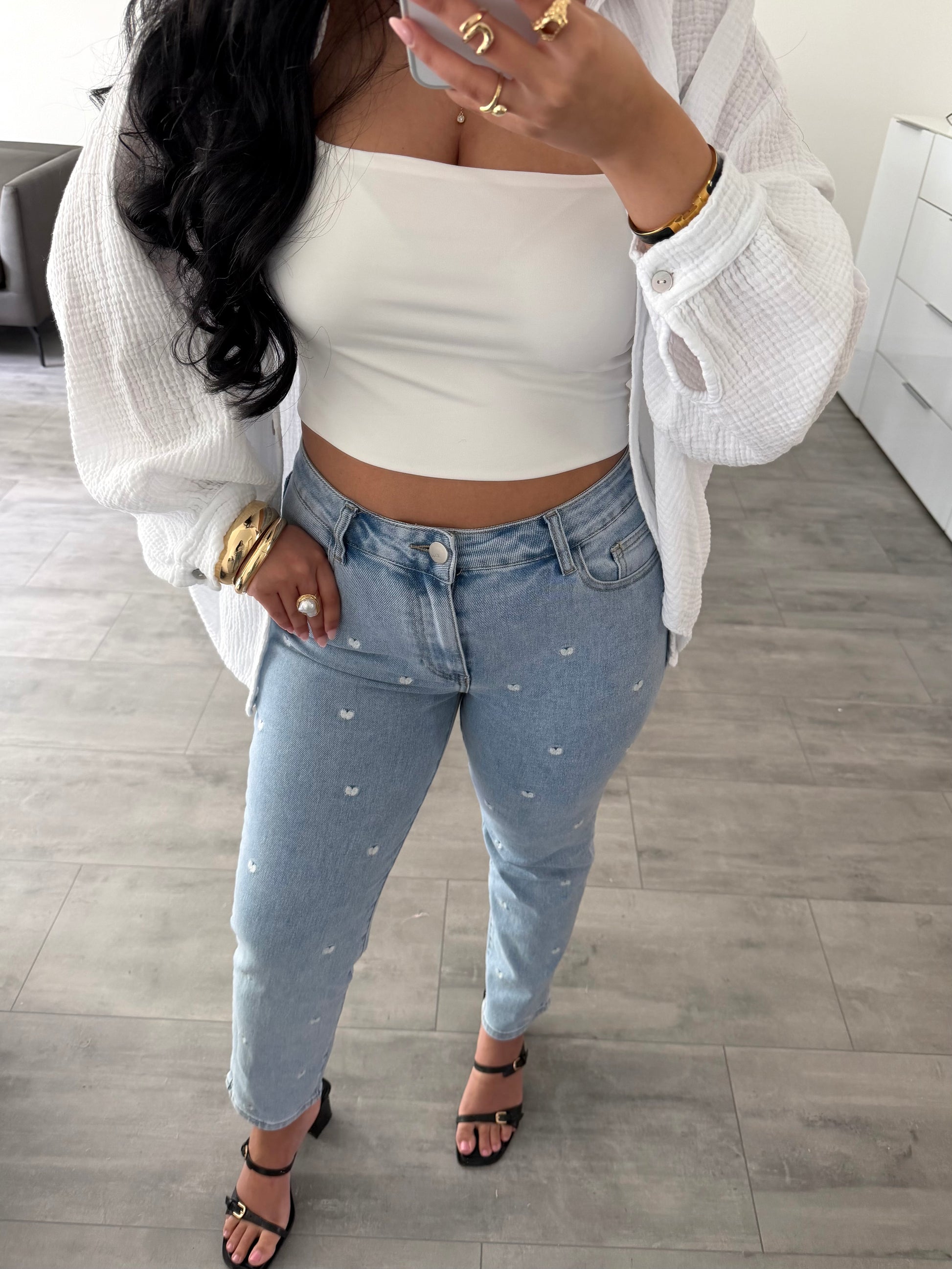 STRETCH MOM JEANS OLIVIA MIT BESTICKTEN HERZCHEN – Damenmode bei Miss Nova